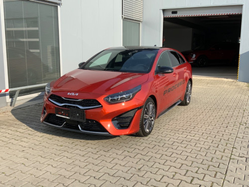 Kia PROCEED 1,5 T-GDi 7dct GT-LINE + PREMIUM PACK + PANORAMA PACK-img